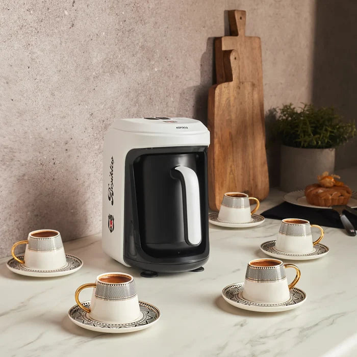 KARACA Karaca x Besiktas gelicentieerde Hatır Hüps Turkse koffiemachine met melkfunctie