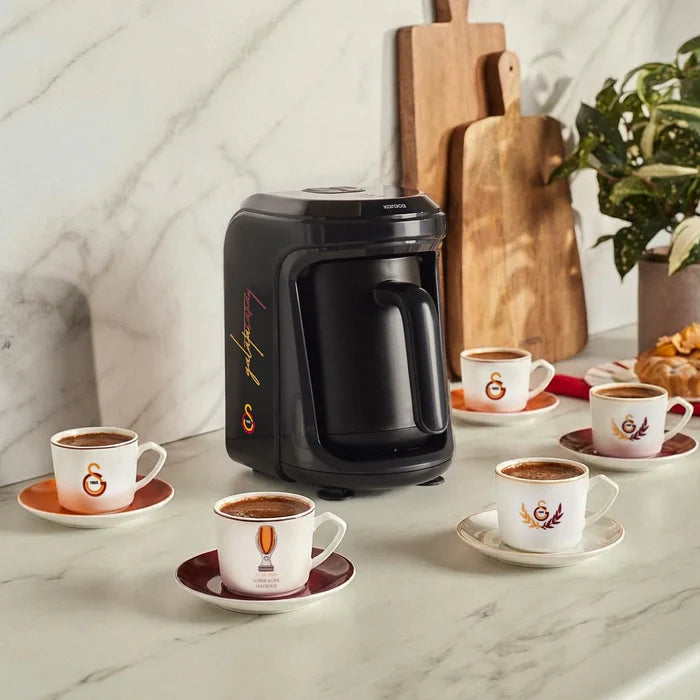 KARACA Karaca x Galatasaray gelicentieerde Hatır Hüps Turkse koffiemachine met melkfunctie