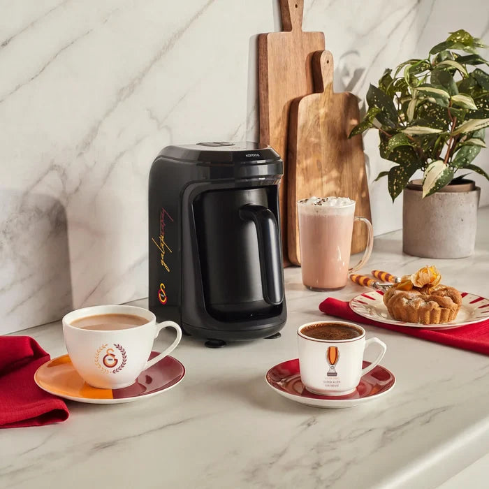 KARACA Karaca x Galatasaray gelicentieerde Hatır Hüps Turkse koffiemachine met melkfunctie