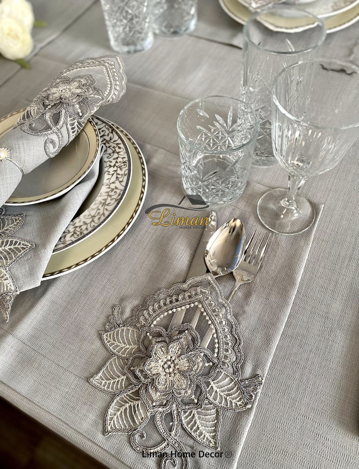 Liman Home Decor - Liman Online Menekse Tafelkleed Set Met Placemat Grijs 34 Dlg