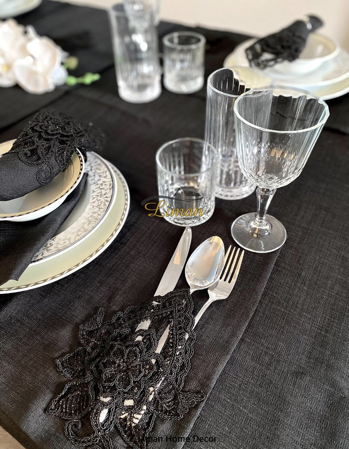 Liman Home Decor - Liman Online Menekse Tafelkleed Set Met Placemat Zwart 34 Dlg