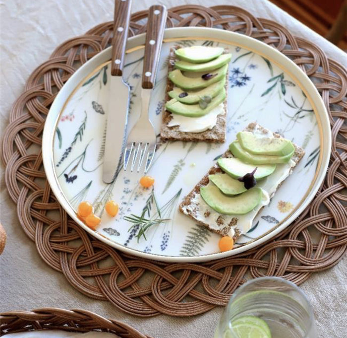 AKAYEV Rattan Placemat 35cm ( 6 Delig )