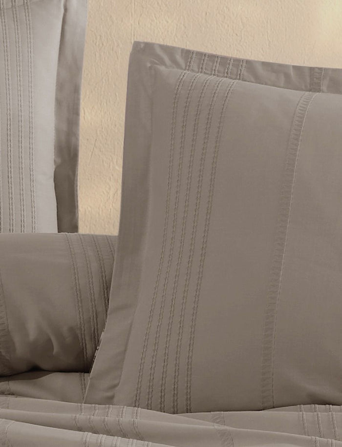 Lavella TAYLA DEKBEDOVERTREKSET | TAUPE 200X220 CM 4-DELIG